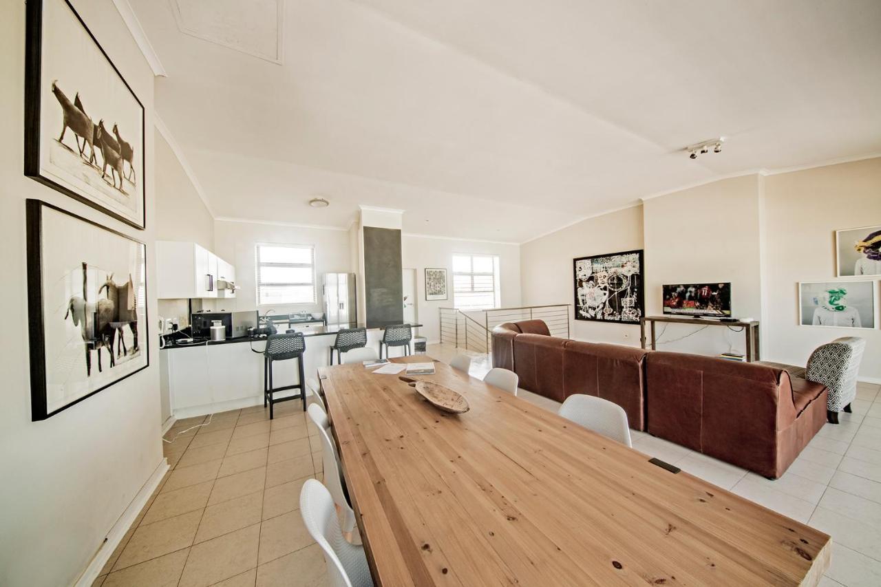 Surferscorner Self Catering Apartments ミューゼンバーグ エクステリア 写真